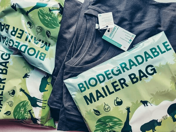 Minimalist fashion mailers